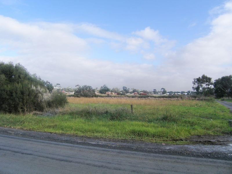 15 Officer South Road, Officer VIC 3809