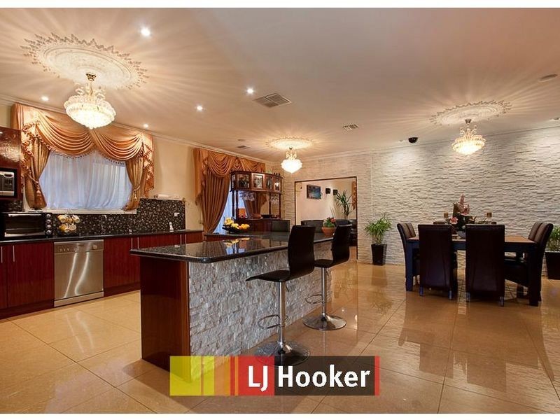 57 Glenview Rise, Berwick VIC 3806