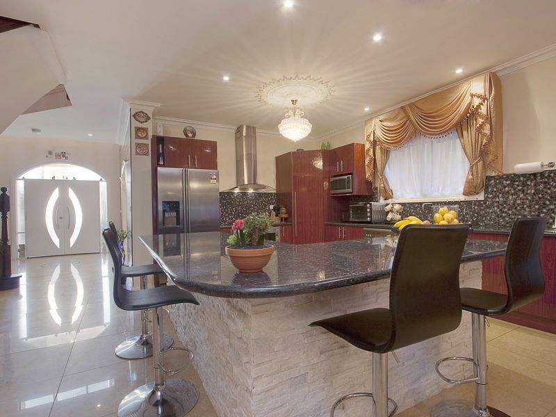 57 Glenview Rise, Berwick VIC 3806