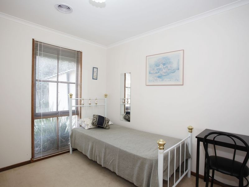 5 Chirnside Road, Berwick VIC 3806