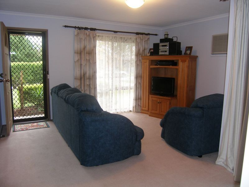 2 Festival Terrace, Berwick VIC 3806