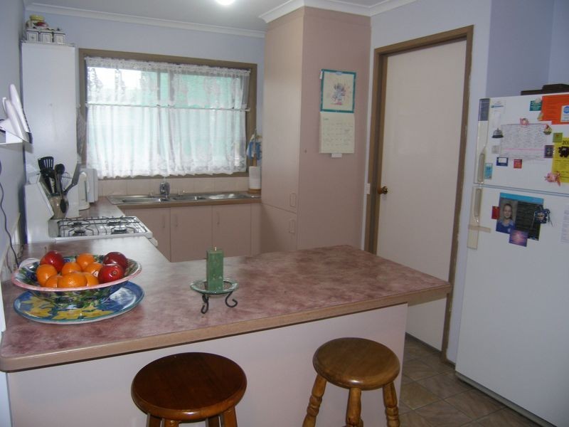 2 Festival Terrace, Berwick VIC 3806