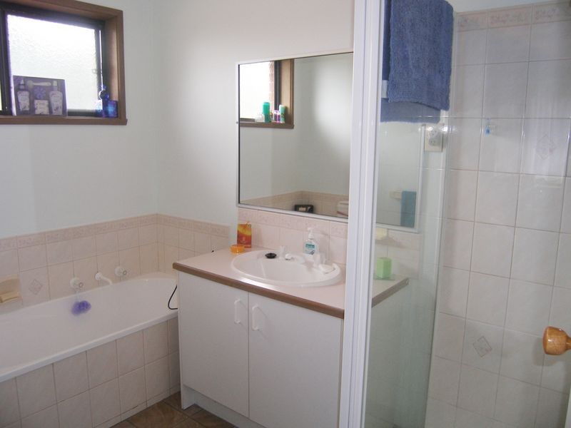 2 Festival Terrace, Berwick VIC 3806