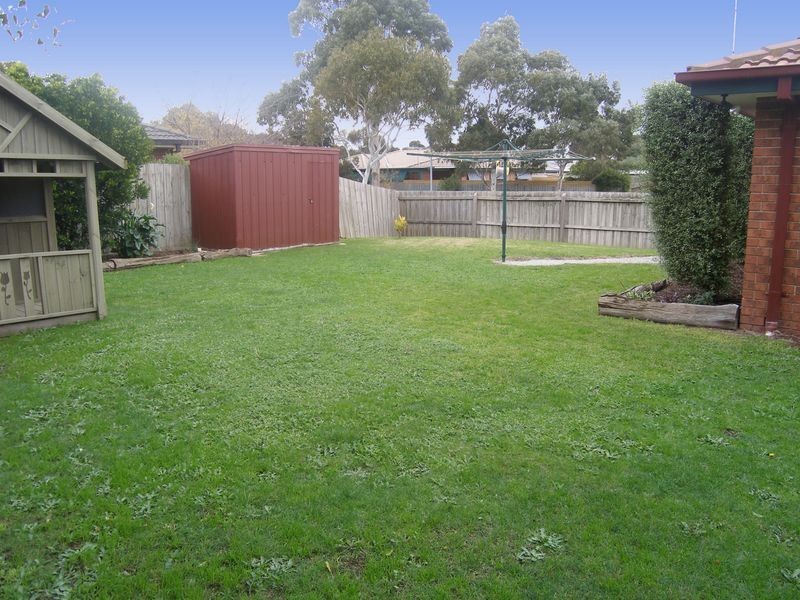 2 Festival Terrace, Berwick VIC 3806