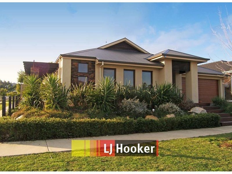 24 Chase Boulevard, Berwick VIC 3806