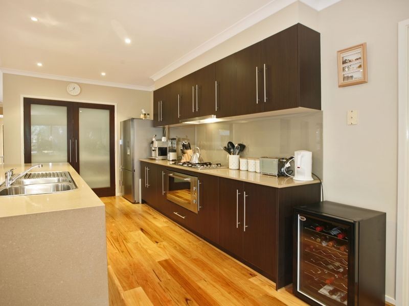 24 Chase Boulevard, Berwick VIC 3806