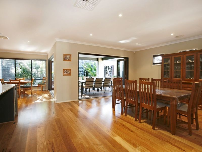24 Chase Boulevard, Berwick VIC 3806