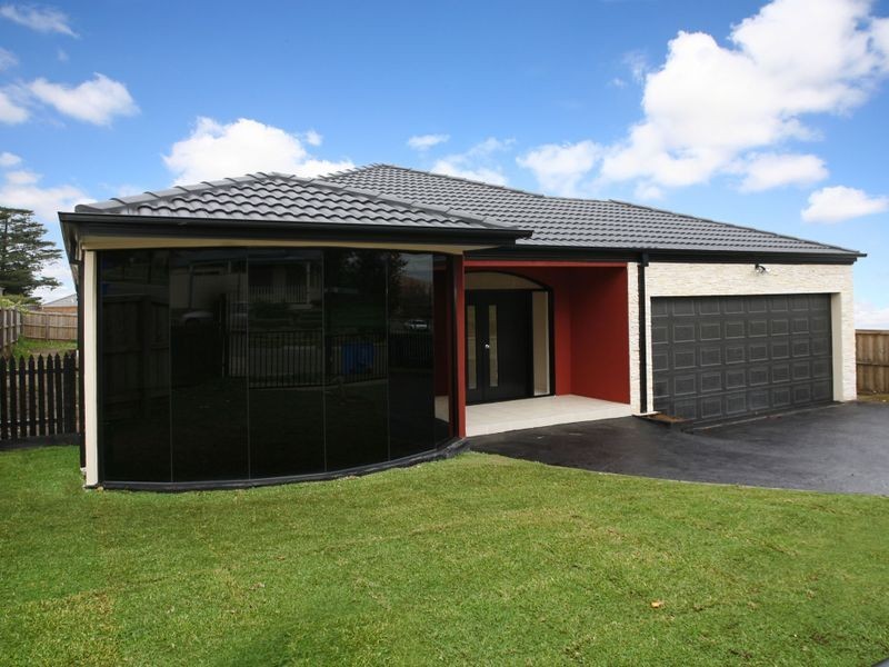 53 Glenview Rise, Berwick VIC 3806