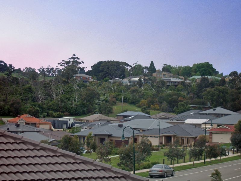 88 Sheldon Drive, Berwick VIC 3806