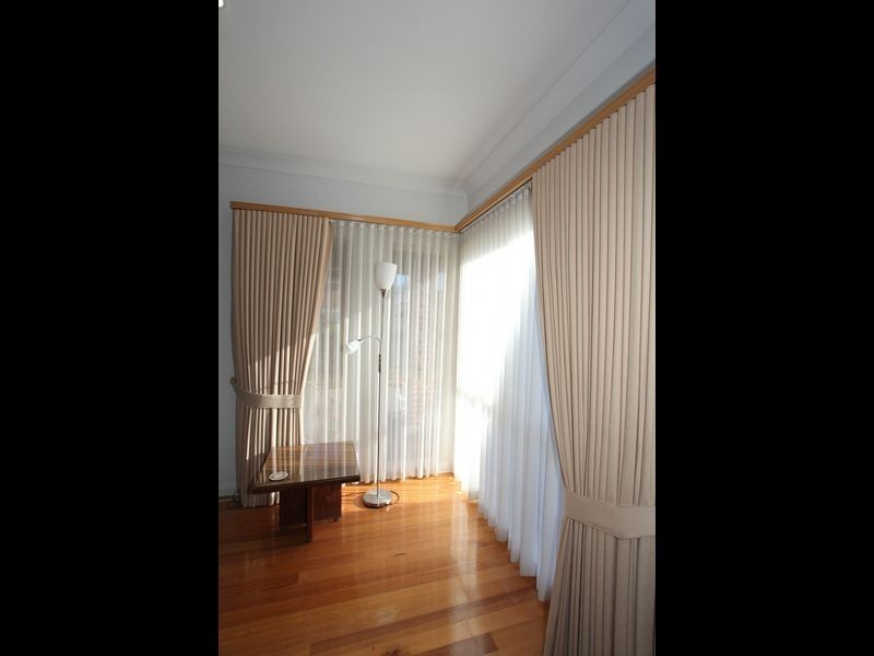 4/17 Gloucester Avenue, Berwick VIC 3806