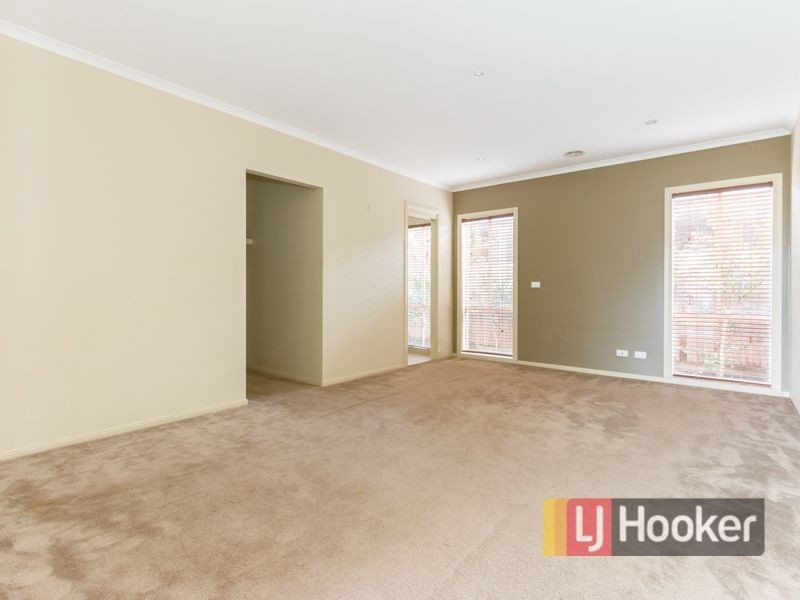 79 Earlsfield Drive, Berwick VIC 3806