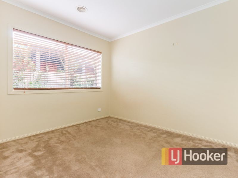 79 Earlsfield Drive, Berwick VIC 3806