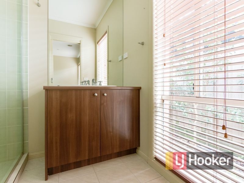 79 Earlsfield Drive, Berwick VIC 3806