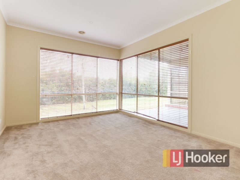 79 Earlsfield Drive, Berwick VIC 3806