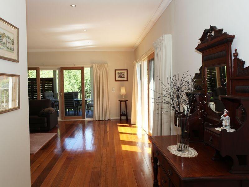 35 Lyall Road, Berwick VIC 3806