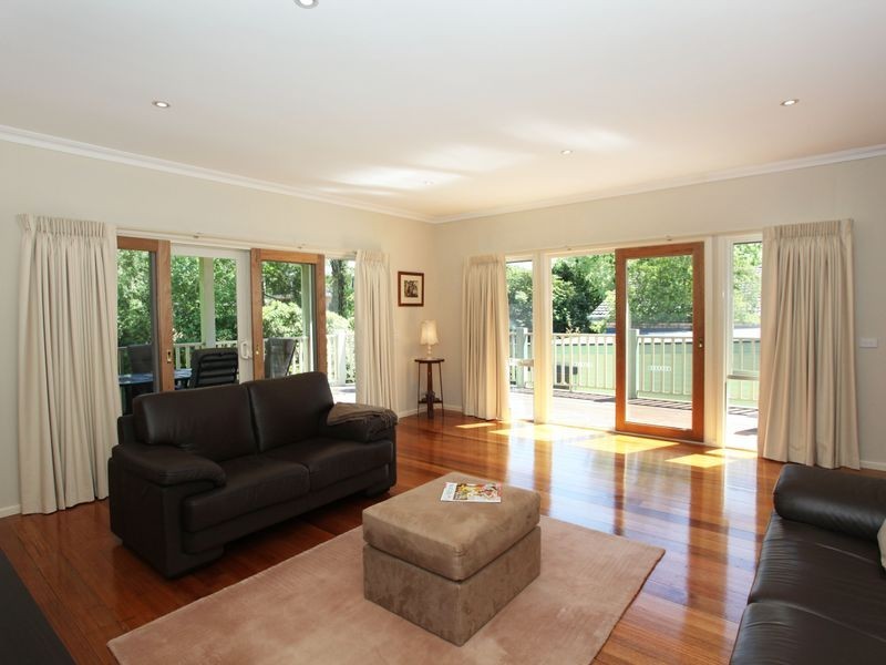 35 Lyall Road, Berwick VIC 3806