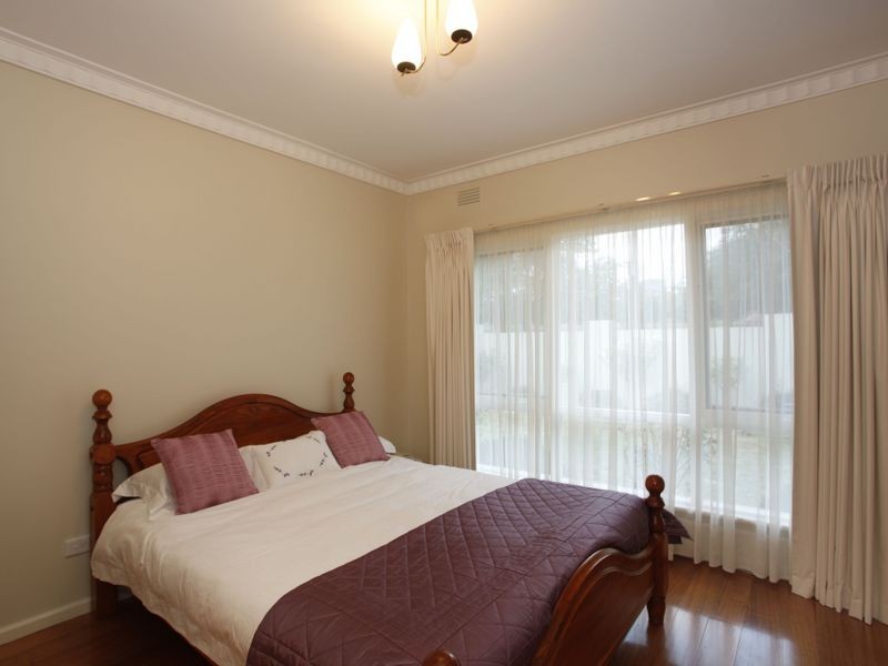 35 Lyall Road, Berwick VIC 3806