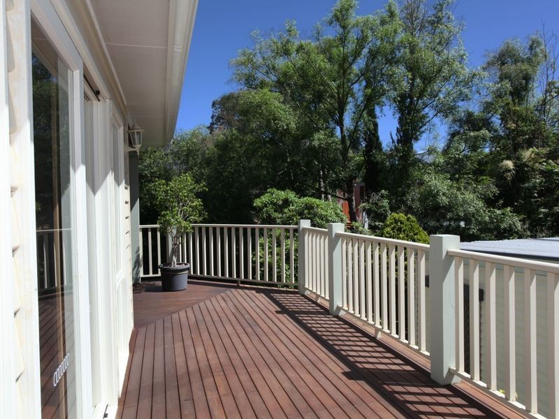 35 Lyall Road, Berwick VIC 3806
