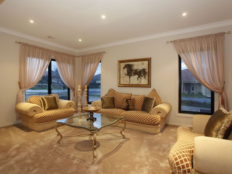 1 Lexton Street, Narre Warren South VIC 3805