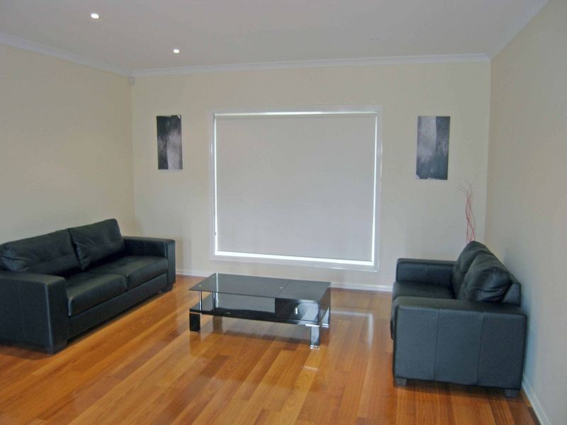 6 Sachiko Place, Berwick VIC 3806