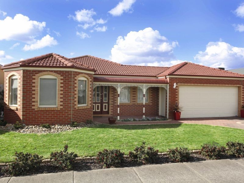 8 Chatsworth Court, Beaconsfield VIC 3807