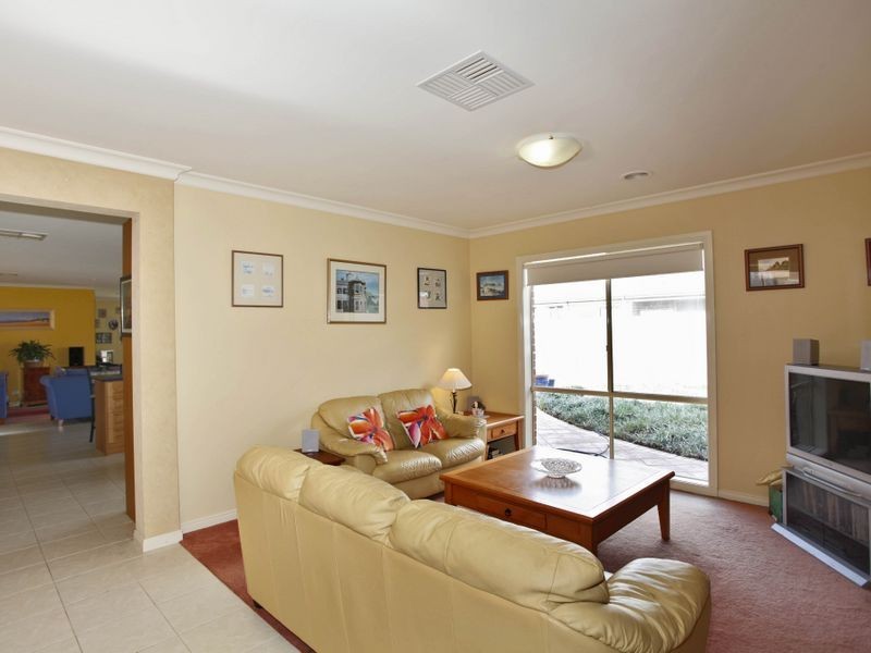 8 Chatsworth Court, Beaconsfield VIC 3807
