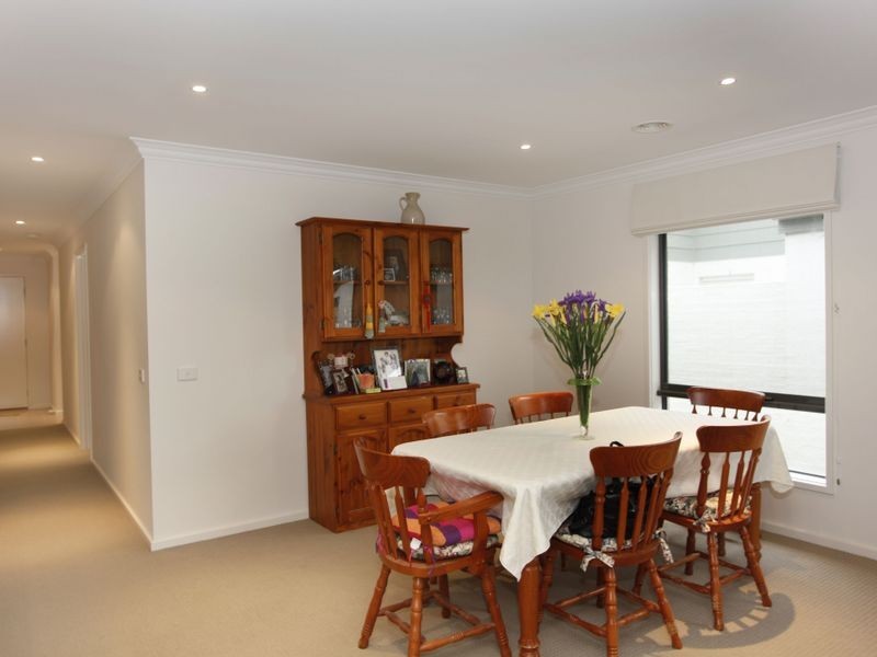 63 Meridian Circuit, Berwick VIC 3806