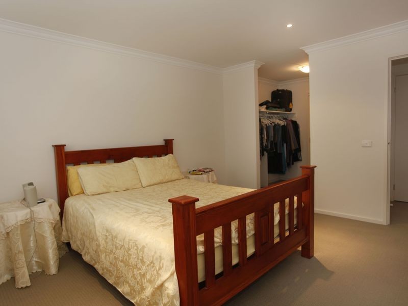 63 Meridian Circuit, Berwick VIC 3806