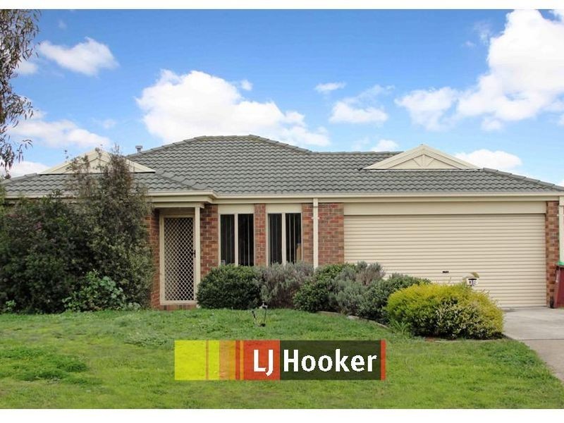 38 Jasa Crescent, Cranbourne West VIC 3977