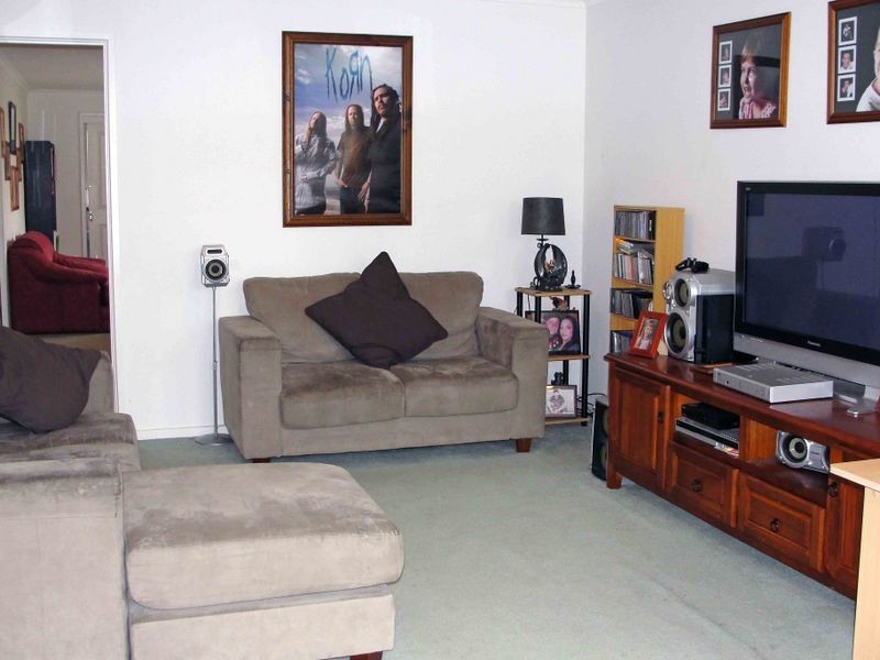 38 Jasa Crescent, Cranbourne West VIC 3977