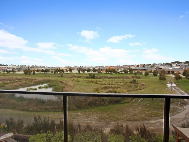 2/25 Canberra Avenue, Berwick VIC 3806