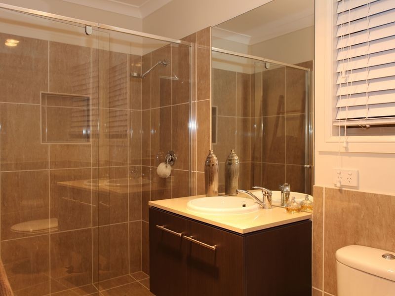 9 Limousin Court, Berwick VIC 3806