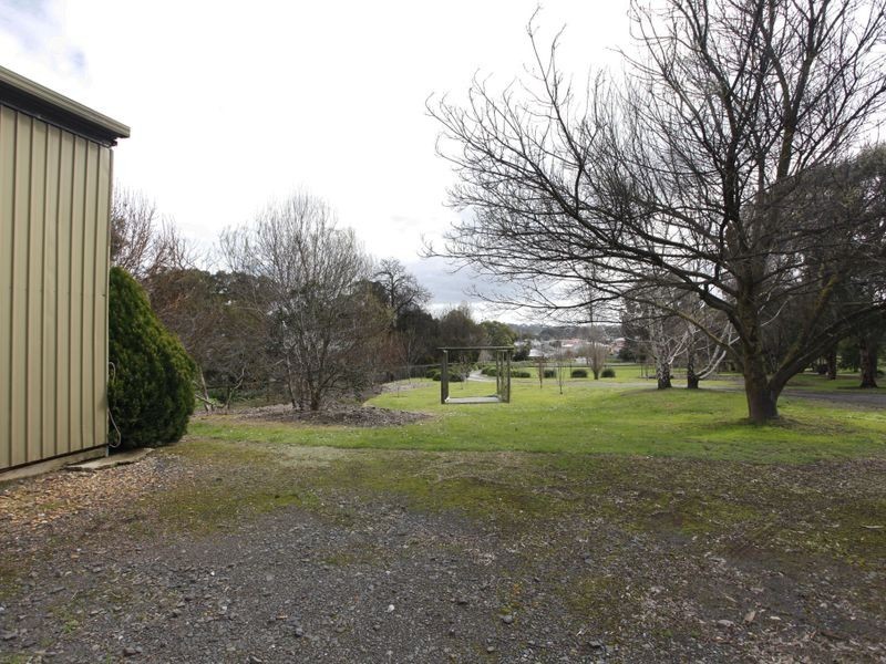 40 May Road, Beaconsfield VIC 3807