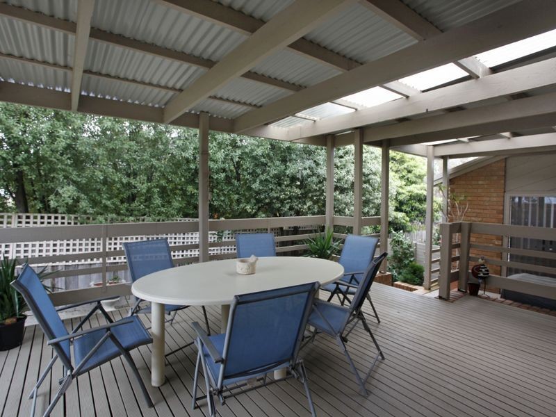 17 Telford Drive, Berwick VIC 3806