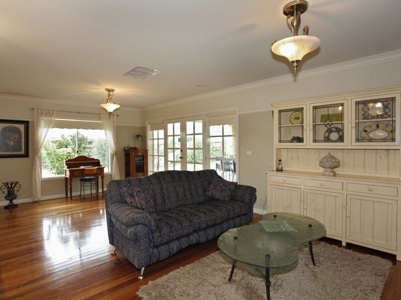 29 Inkerman Street, Berwick VIC 3806