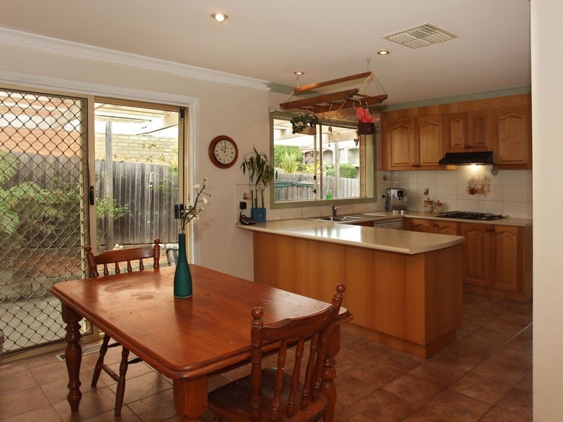 4 Hagen Drive, Berwick VIC 3806