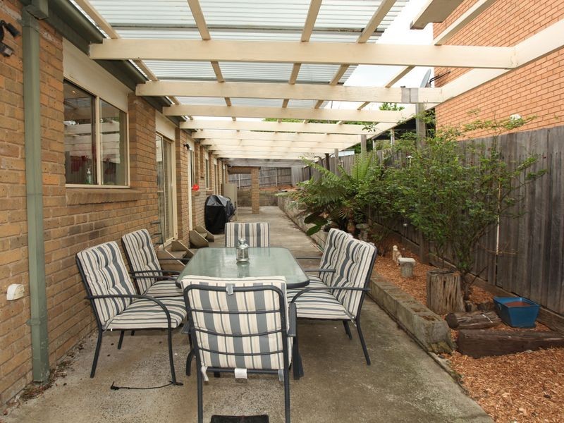 4 Hagen Drive, Berwick VIC 3806