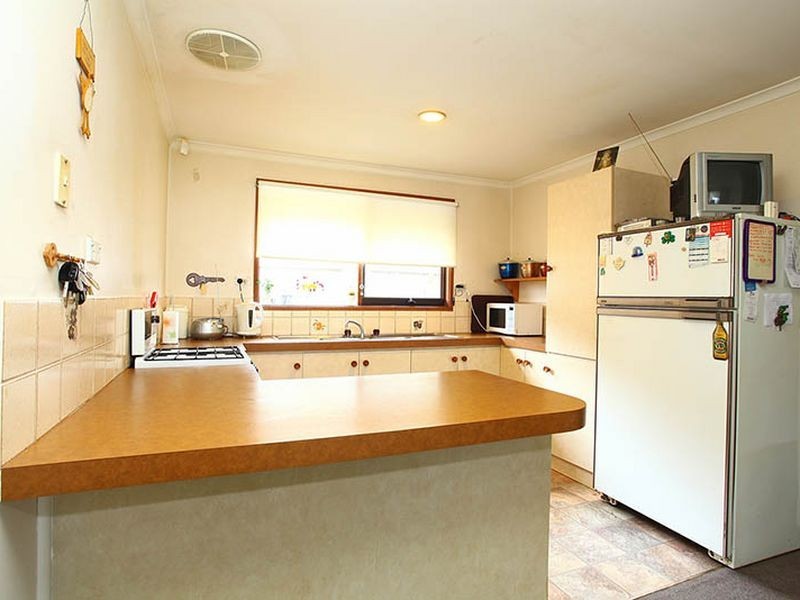 30 Hazelwood Avenue, Cranbourne North VIC 3977