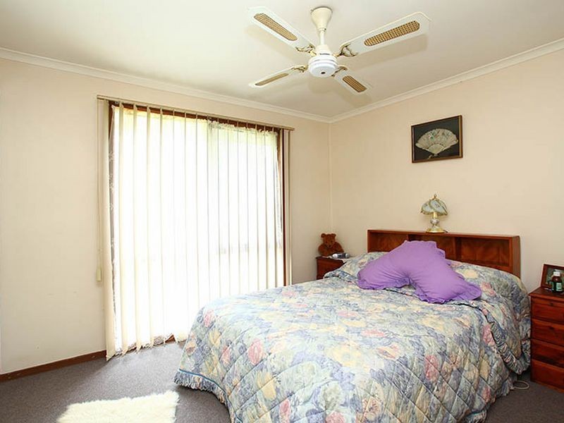 30 Hazelwood Avenue, Cranbourne North VIC 3977