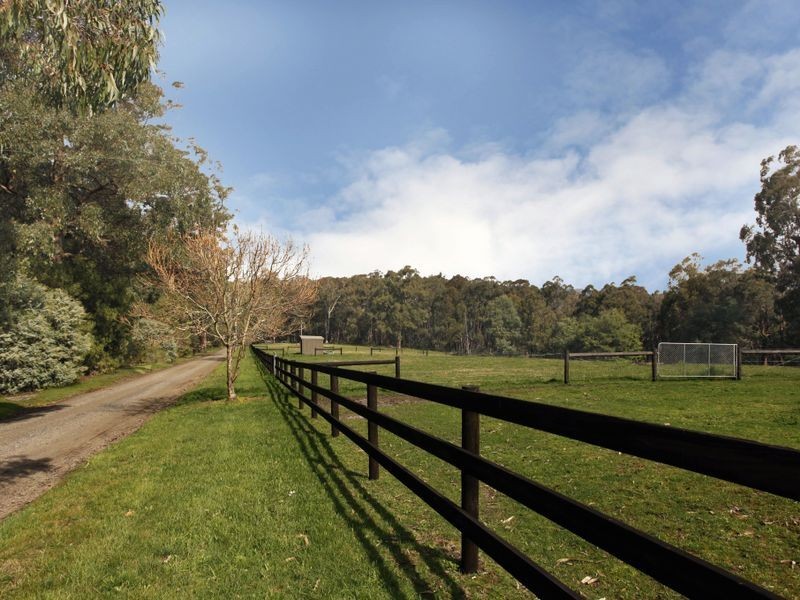 570 Gembrook Road, Pakenham Upper VIC 3810