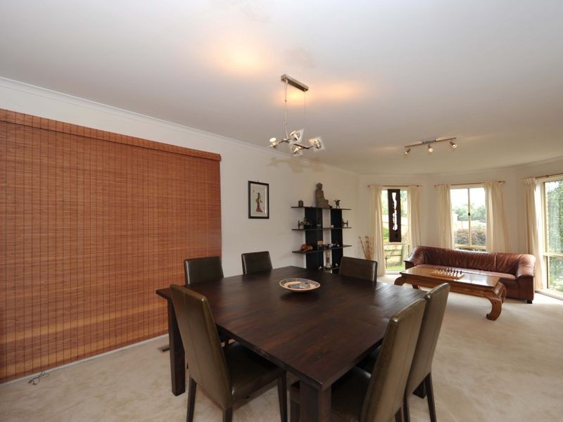 9 Ferncroft Court, Berwick VIC 3806