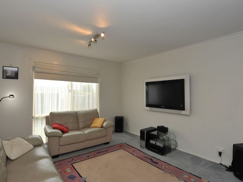 9 Ferncroft Court, Berwick VIC 3806