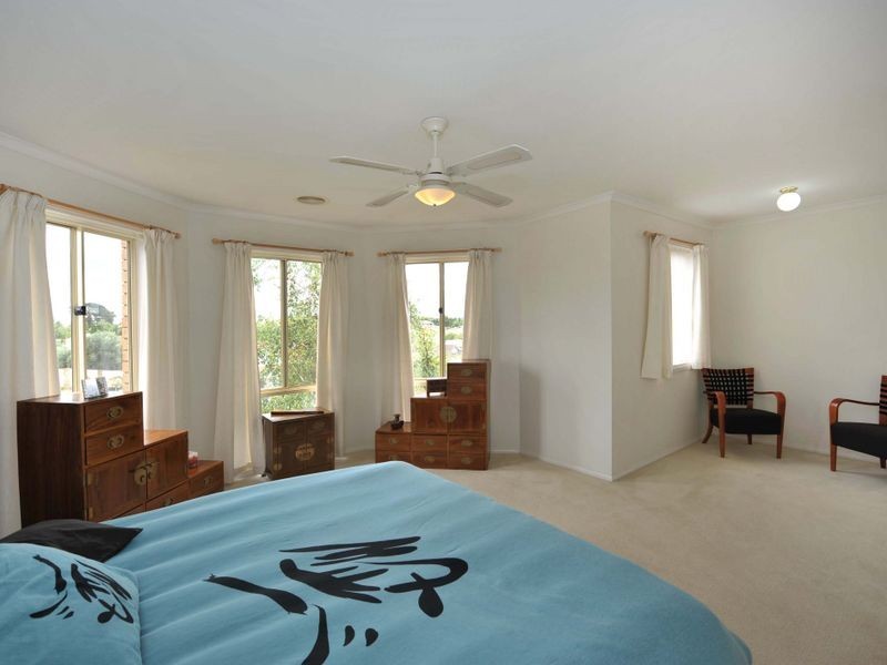 9 Ferncroft Court, Berwick VIC 3806