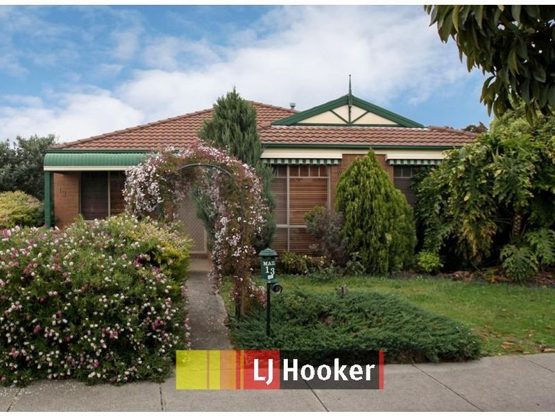 13 Raleigh Drive, Narre Warren South VIC 3805