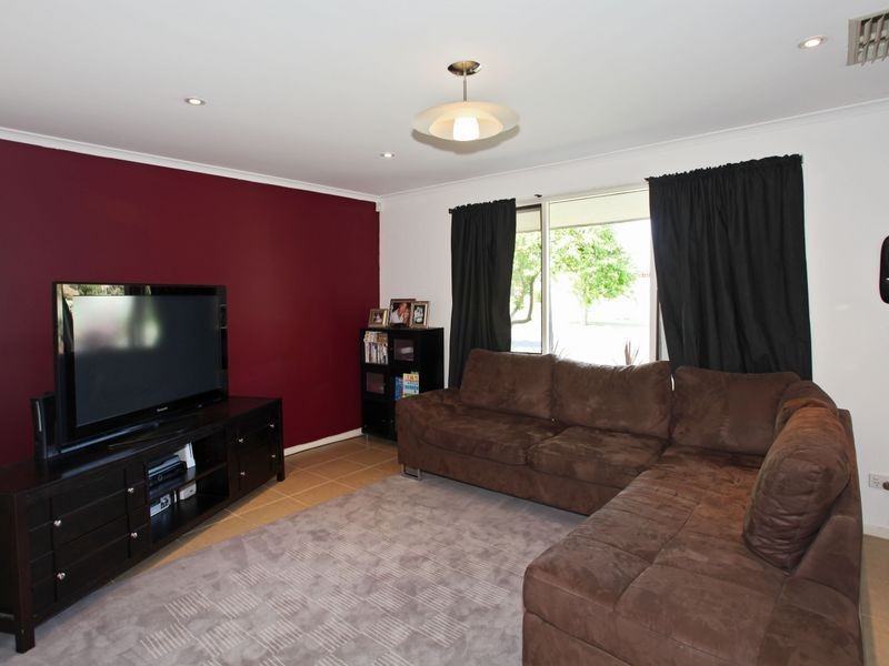 93 Prospect Hill Road, Narre Warren VIC 3805