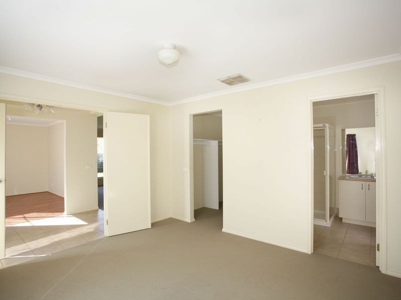 29 Augustus Drive, Berwick VIC 3806