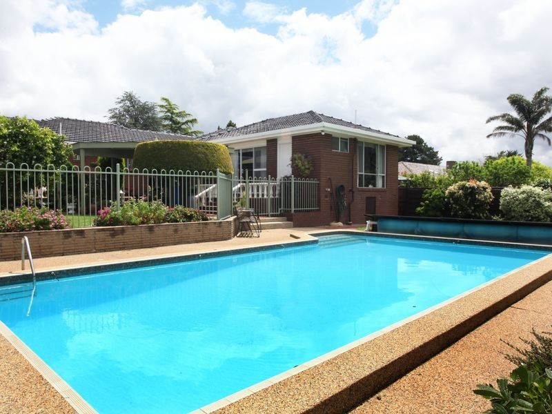 6 Glenwood Road, Narre Warren North VIC 3804