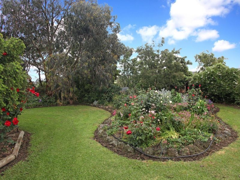 221-229 Belgrave-Hallam Road, Narre Warren North VIC 3804