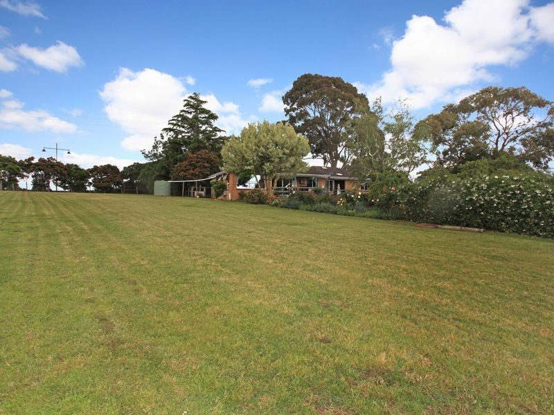 221-229 Belgrave-Hallam Road, Narre Warren North VIC 3804
