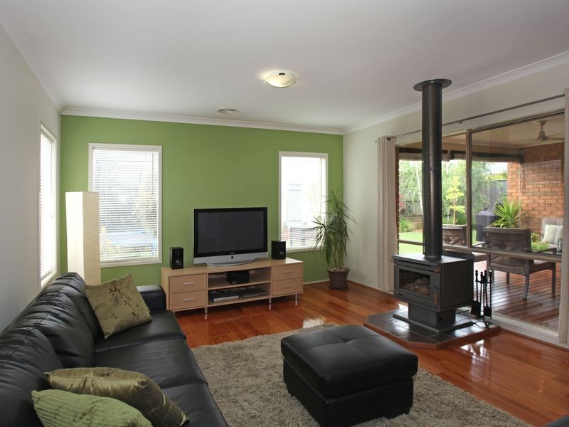 4 Montmorency Avenue, Berwick VIC 3806